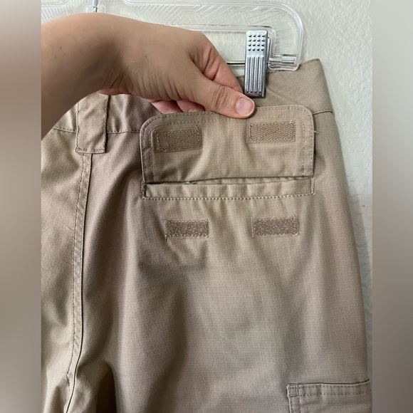 Propper Tactical Khaki Straight Leg Cargo Pants Women’s Size 8 - Picture 6 of 15